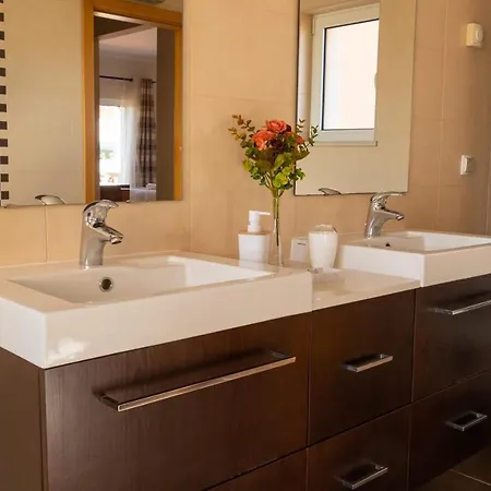 Willa Casa Moreira Lagos