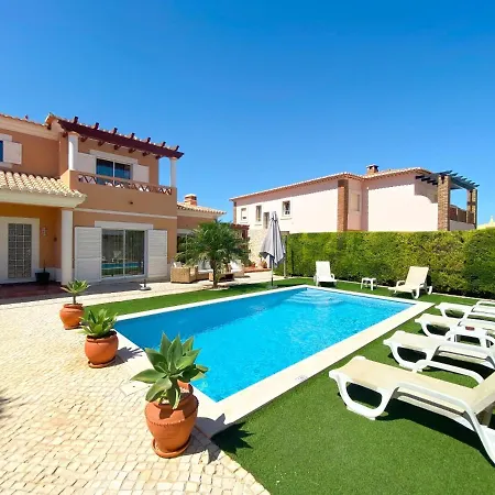 Casa Moreira Villa