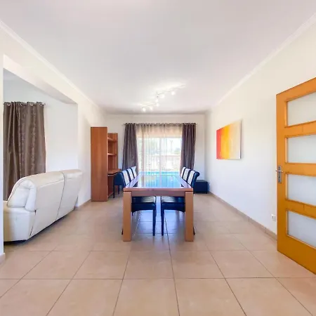 Casa Moreira Villa Lagos