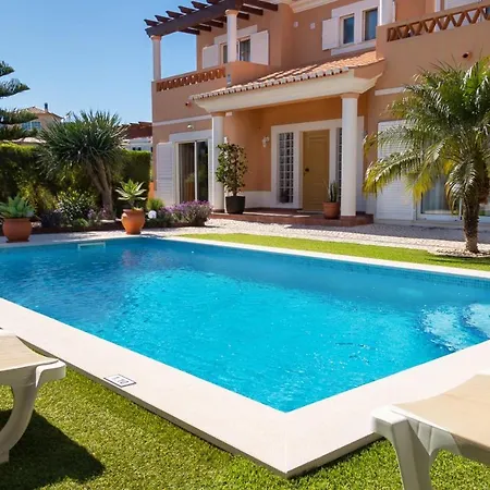 Casa Moreira *